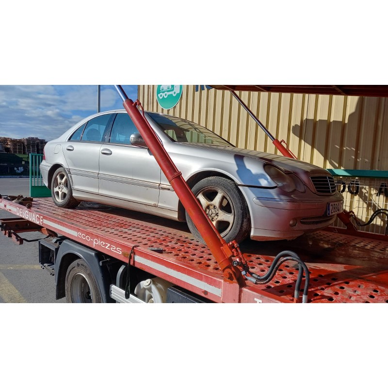 MERCEDES-BENZ CLASE C (W203) BERLINA