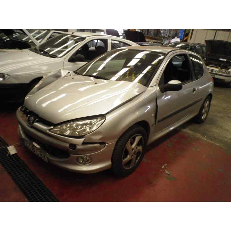 PEUGEOT 206 BERLINA