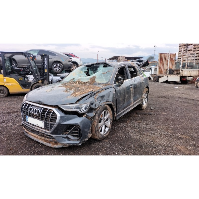 AUDI Q3 (F3B)