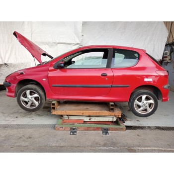 PEUGEOT 206 BERLINA