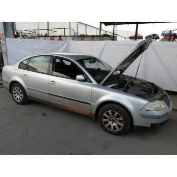 VOLKSWAGEN PASSAT BERLINA (3B3)
