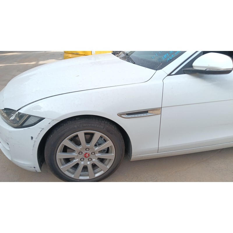 Recambio de aleta delantera izquierda para jaguar xe (x760) 2.0 d referencia OEM IAM T4N2637  