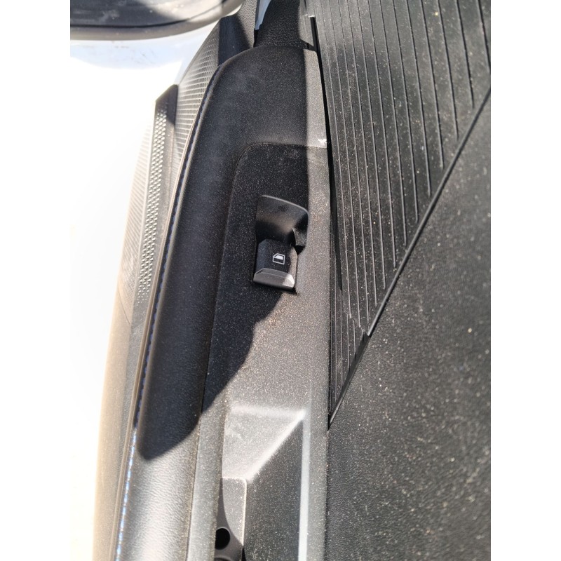 Recambio de mando elevalunas trasero derecho para mg mg 4 (eh32) ev referencia OEM IAM 11129168  