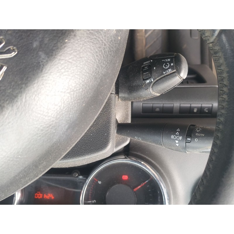 Recambio de mando multifuncion para peugeot 5008 (0u_, 0e_) 1.6 bluehdi 120 referencia OEM IAM 96773911ZD  