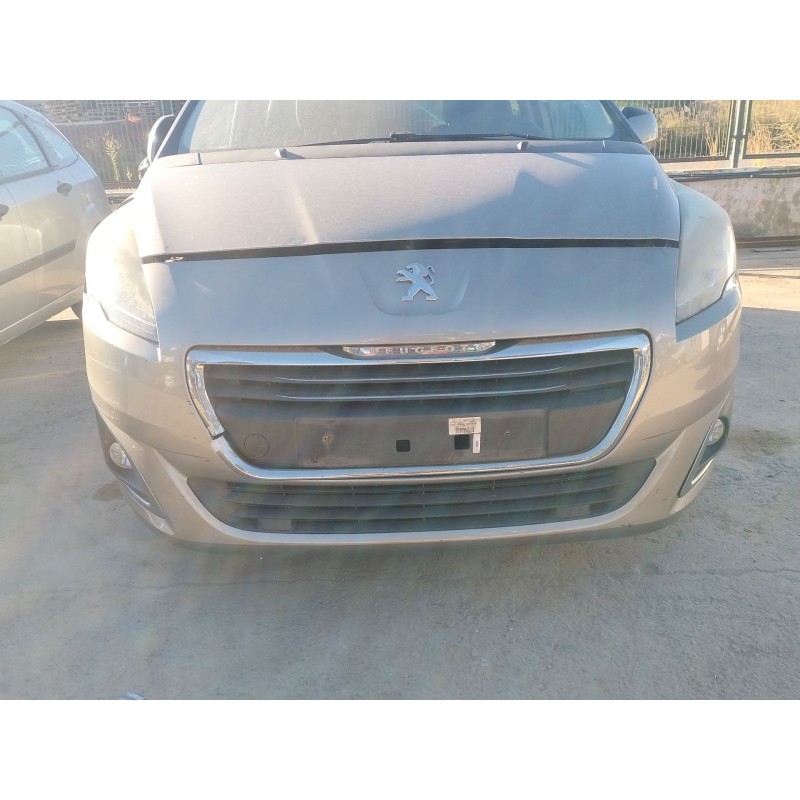 Recambio de paragolpes delantero para peugeot 5008 (0u_, 0e_) 1.6 bluehdi 120 referencia OEM IAM 1611203580  