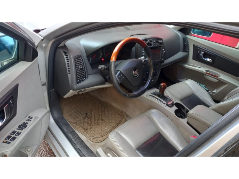 cadillac cts del año 2004