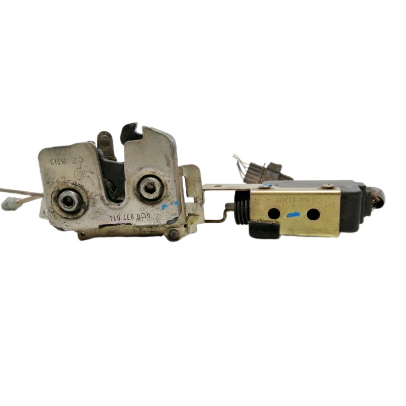 Recambio de cerradura puerta delantera derecha para skoda felicia combi ( 795) glx referencia OEM IAM 6U0837014 6U0837016 6U0837
