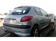 PEUGEOT 206 BERLINA