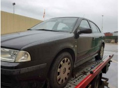 SKODA OCTAVIA BERLINA (1U2)