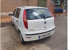 FIAT PUNTO BERLINA (188)