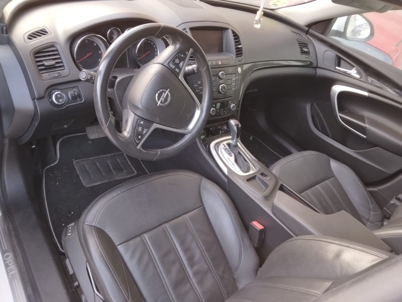 opel insignia sports tourer del año 2011