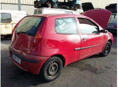 FIAT PUNTO BERLINA (188)
