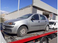 FIAT PUNTO BERLINA (188)