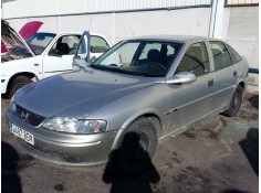 OPEL VECTRA B BERLINA