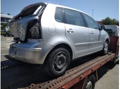 VOLKSWAGEN POLO (9N1)