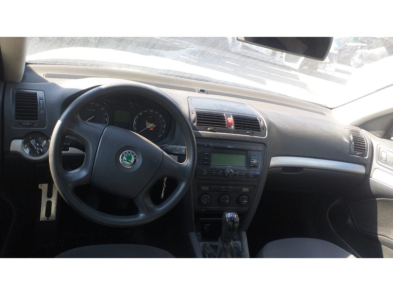 skoda octavia berlina (1z3) del año 2005