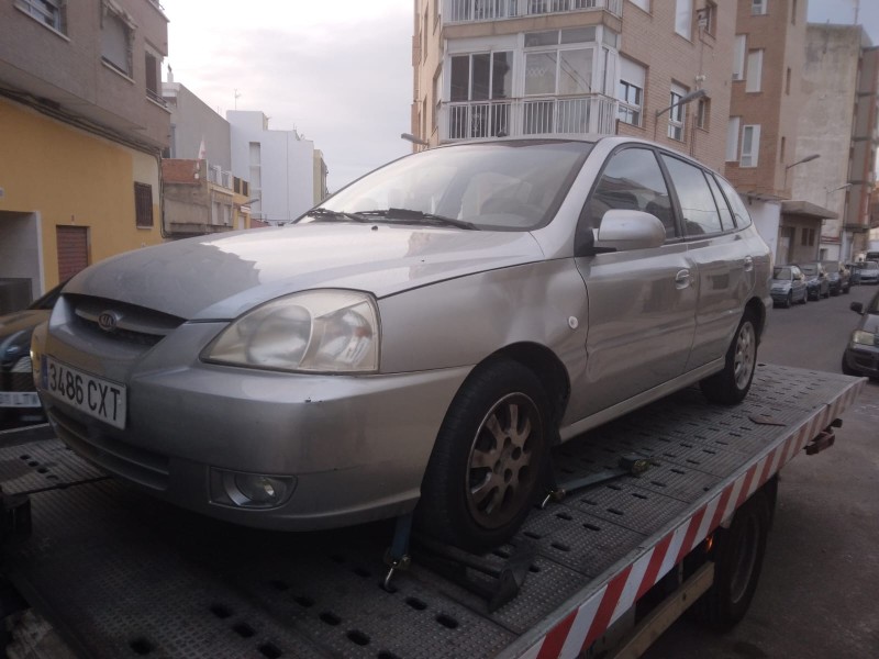 kia rio del año 2004