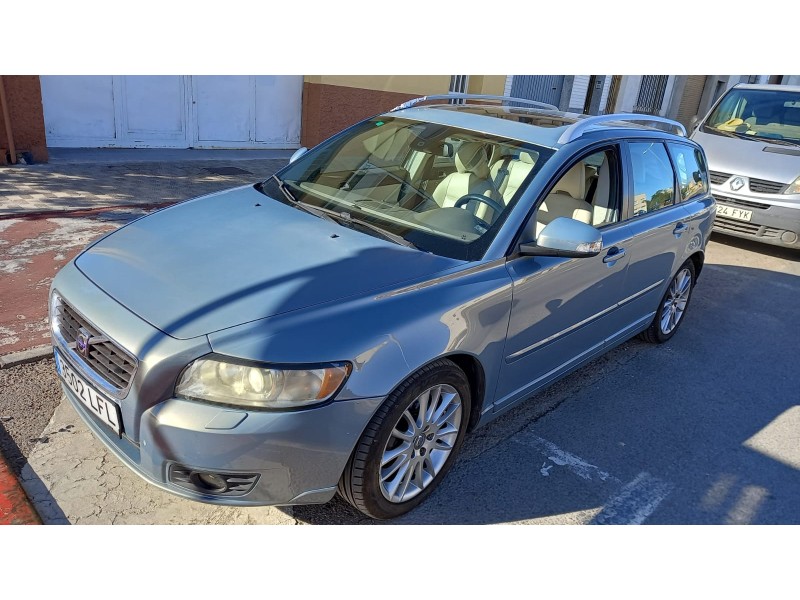 volvo v50 familiar del año 2010