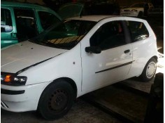 FIAT PUNTO BERLINA (188)