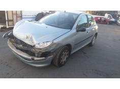PEUGEOT 206 BERLINA
