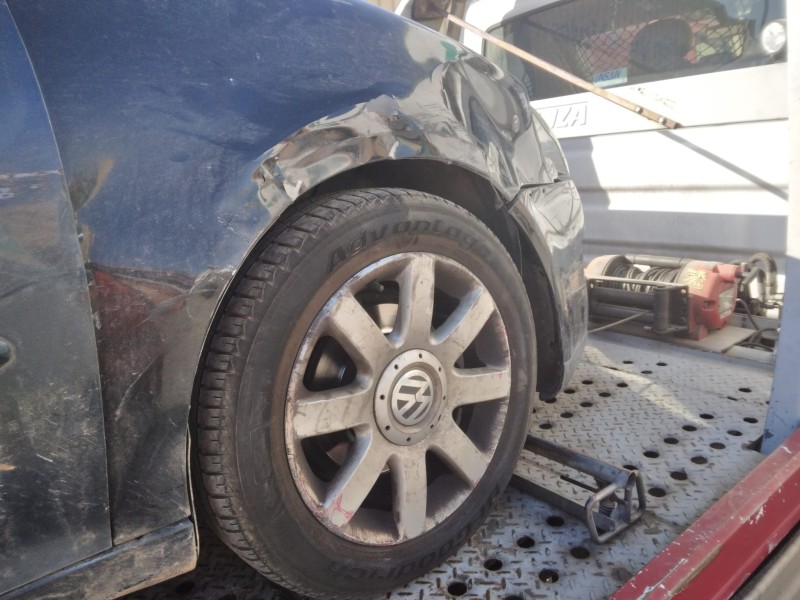 volkswagen golf v berlina (1k1) del año 2004