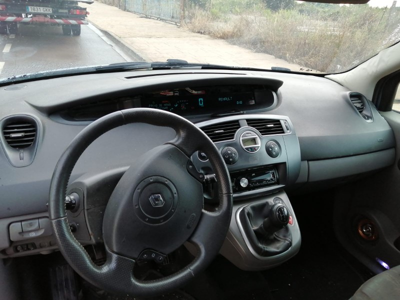 renault scenic ii del año 2006