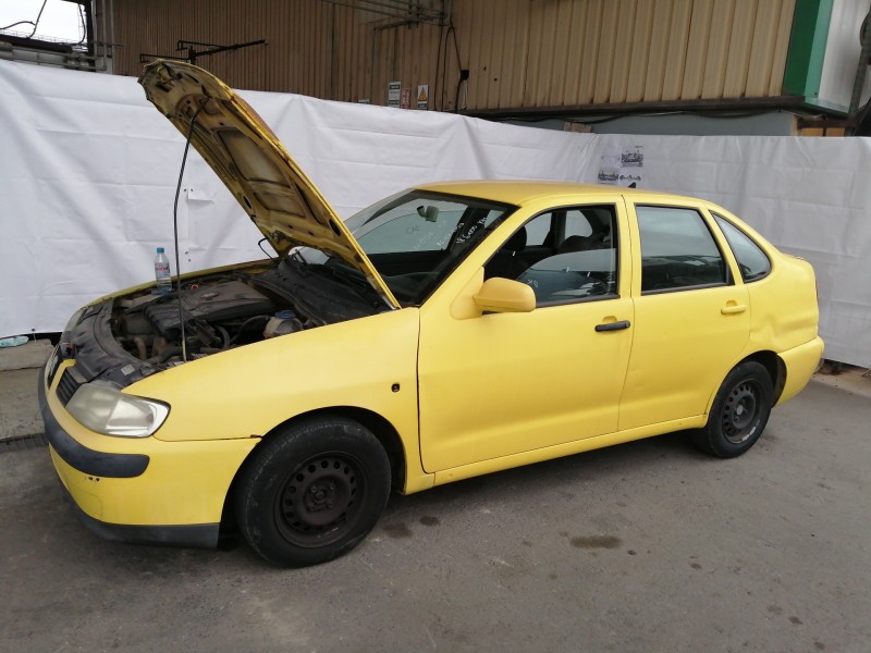 seat cordoba berlina (6k2) del año 2001