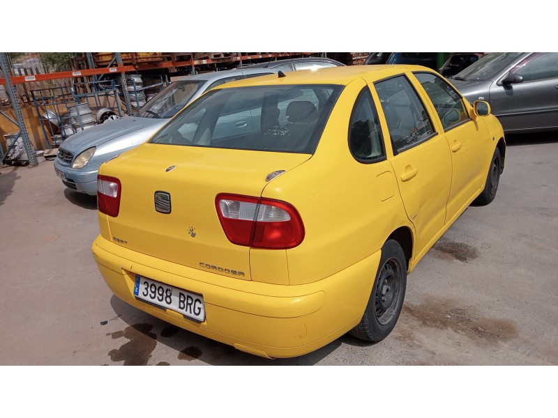 seat cordoba berlina (6k2) del año 2001