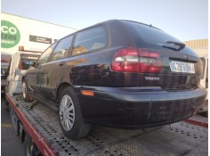 volvo v40 familiar del año 2001