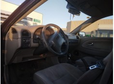 volvo v40 familiar del año 2001 2