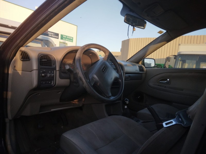 volvo v40 familiar del año 2001