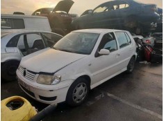 VOLKSWAGEN POLO BERLINA (6N2)
