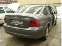 OPEL VECTRA B BERLINA