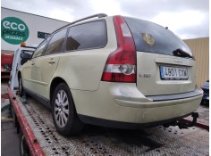 volvo v50 familiar del año 2004 2