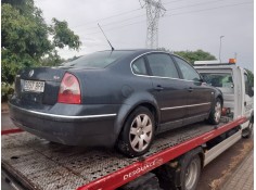 VOLKSWAGEN PASSAT BERLINA (3B3)