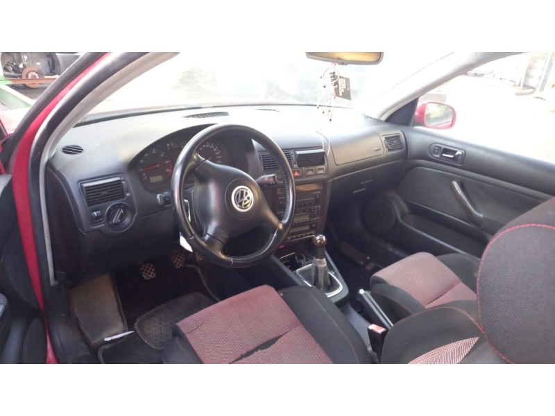 volkswagen golf iv berlina (1j1) del año 2002