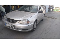 TOYOTA AVENSIS BERLINA (T 22)