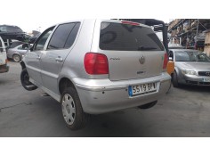 VOLKSWAGEN POLO BERLINA (6N2)
