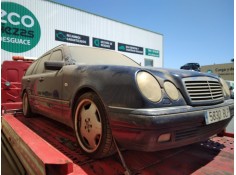 mercedes clase e (w210) familiar del año 2001 2