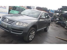 VOLKSWAGEN TOUAREG (7LA)