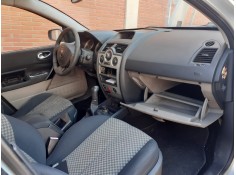 RENAULT MEGANE II FAMILIAR