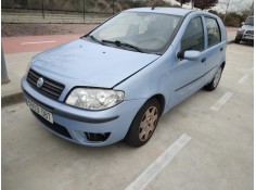 FIAT PUNTO BERLINA (188)