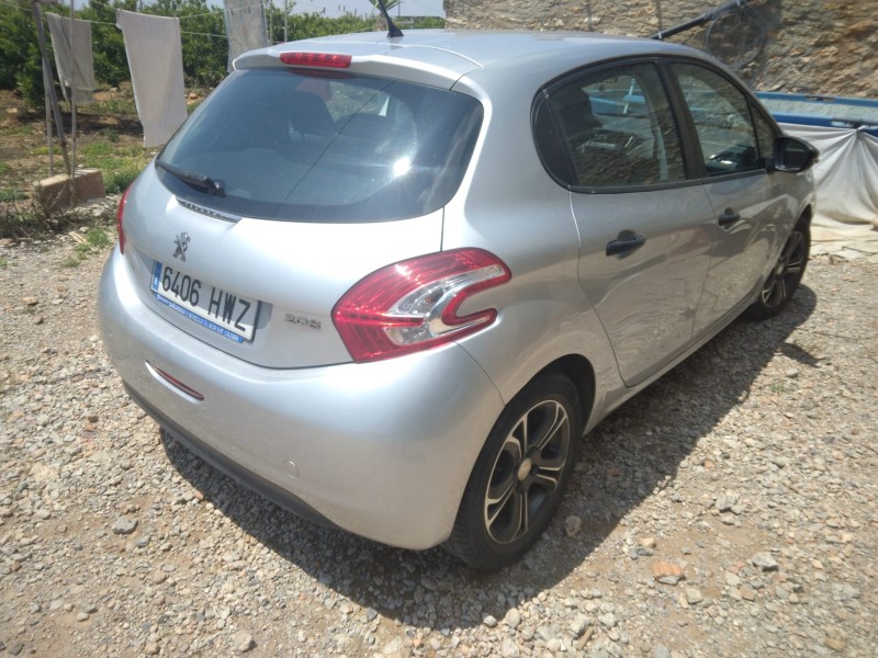 peugeot 208 del año 2014