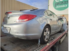 opel insignia berlina del año 2011