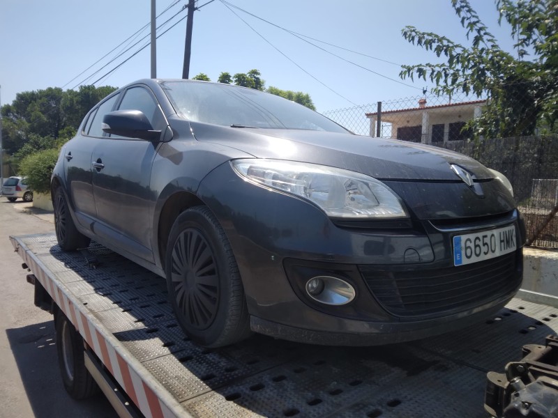 renault megane iii berlina 5 p del año 2012