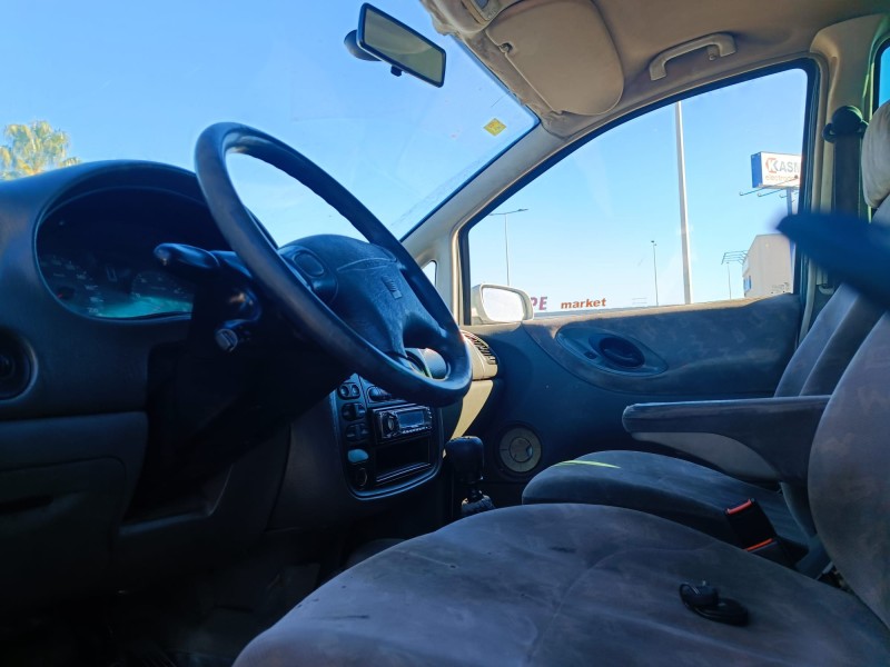 seat alhambra (7v8) del año 1999