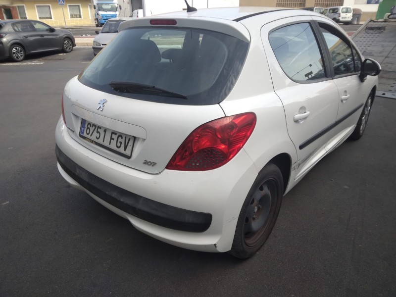 peugeot 207 del año 2006