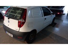 FIAT PUNTO BERLINA (188)