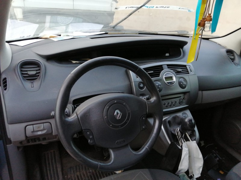 renault scenic ii del año 2006