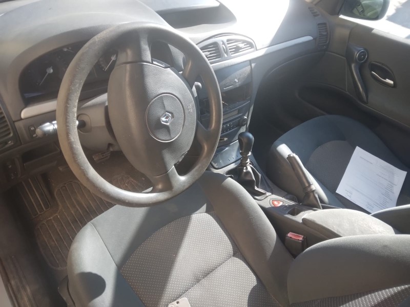 renault laguna ii (bg0) del año 2005